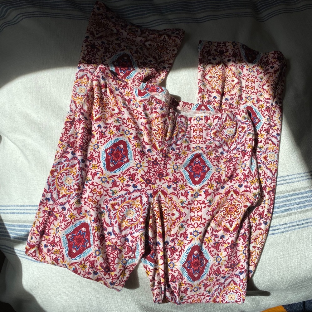 Pattern pants